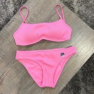 Hollister Pink Ribbed Scoop Top Bikini // Top & Bottoms XS Brand New!